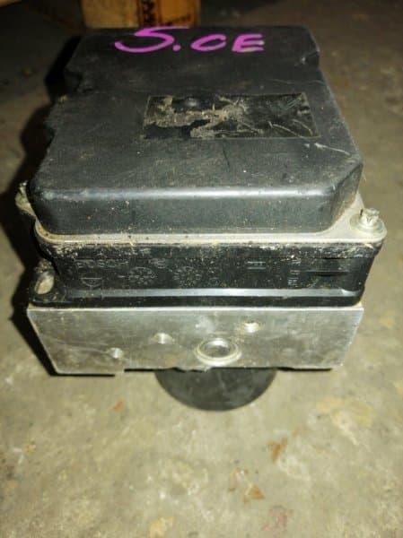 Блок abs BMW 5 E60 M54B30 2005 (б/у)