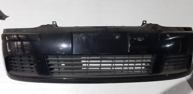 Бампер Volkswagen golf 5 1K 2.0 2006 перед. (б/у)
