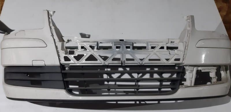 Бампер Volkswagen Touran 1T 2.0 2006 перед. (б/у)