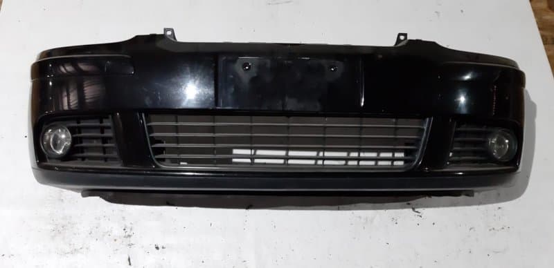 Бампер Volkswagen golf 5 1K 1.4 2003 перед. (б/у)