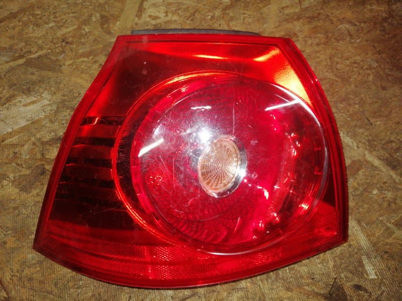 Фонарь Volkswagen Golf 1K 2003 задн. лев. (б/у)