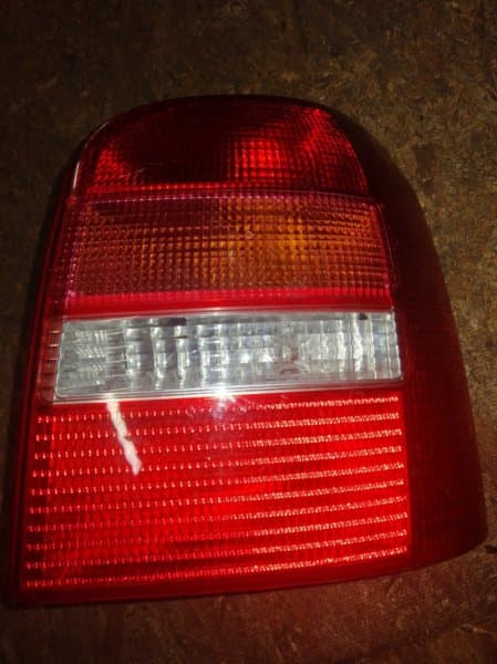 Фонарь Audi A4 8D задн. прав. (б/у)