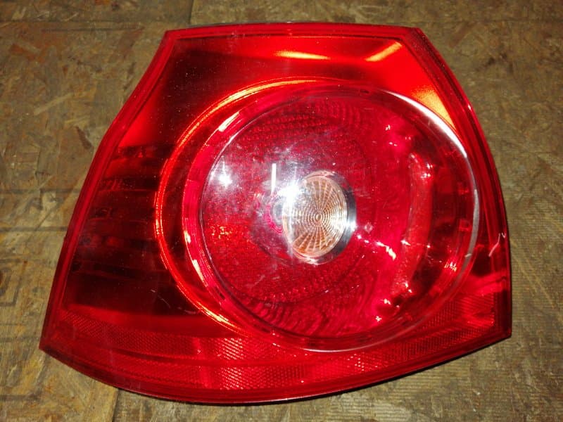 Фонарь Volkswagen Golf 5 2003 задн. лев. (б/у)