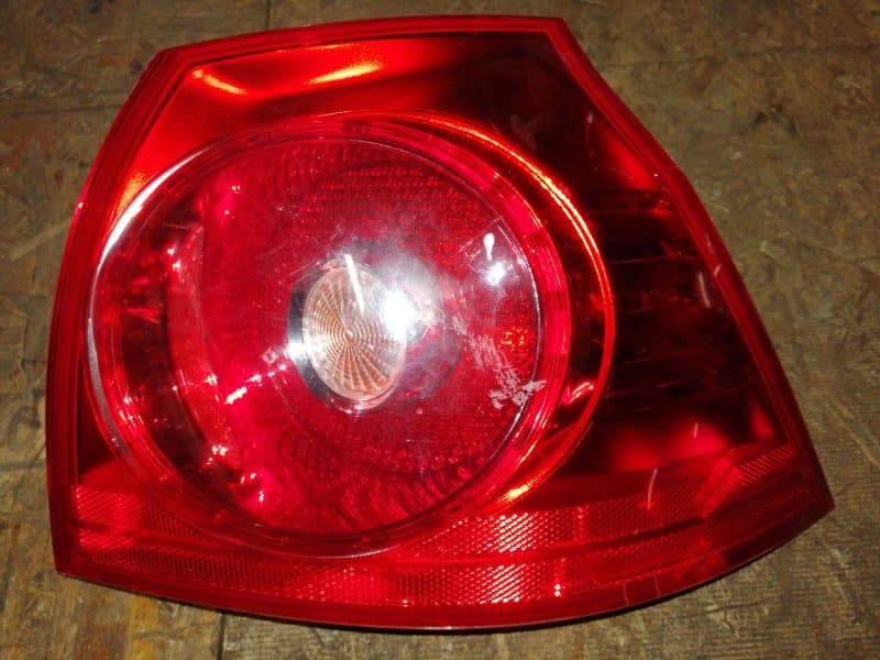 Фонарь Volkswagen Golf 5 2003 задн. прав. (б/у)