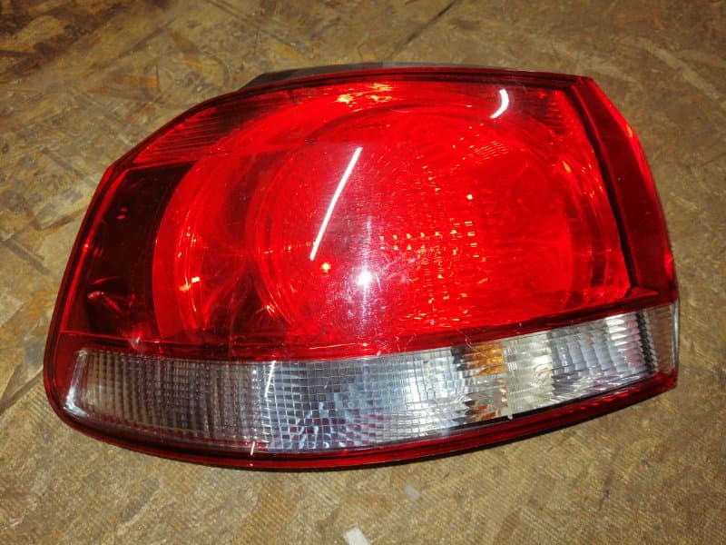 Фонарь Volkswagen Golf 5K задн. лев. (б/у)