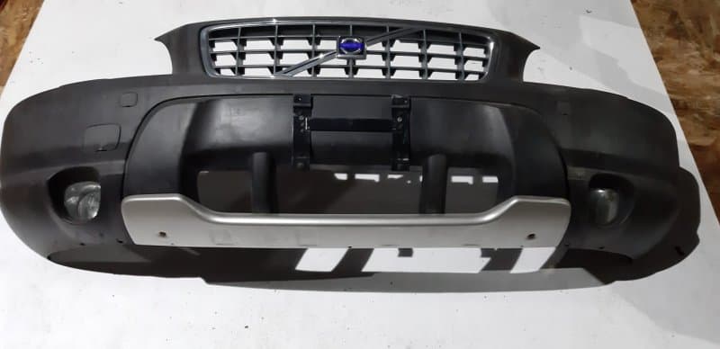 Бампер volvo XC70 V70XC 2.4T 2000 перед. (б/у)