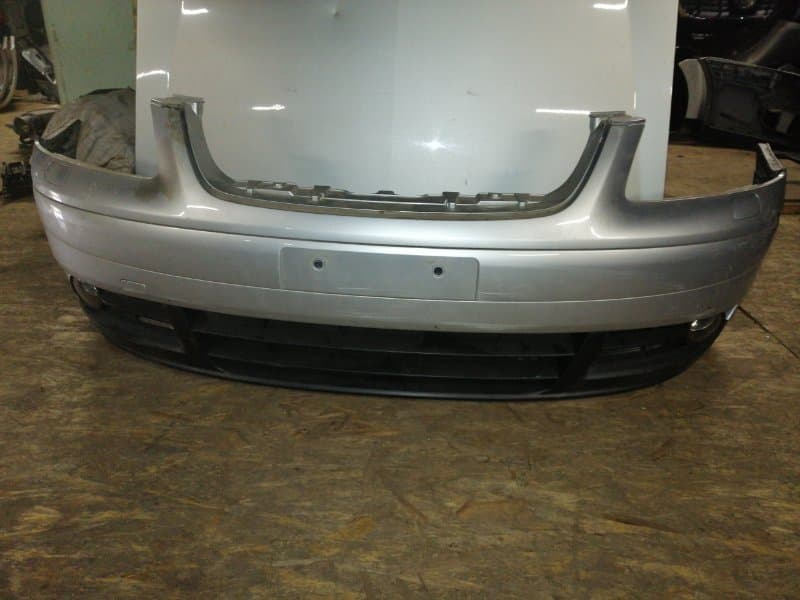 Бампер Volkswagen Touran 1T 2003 перед. (б/у)