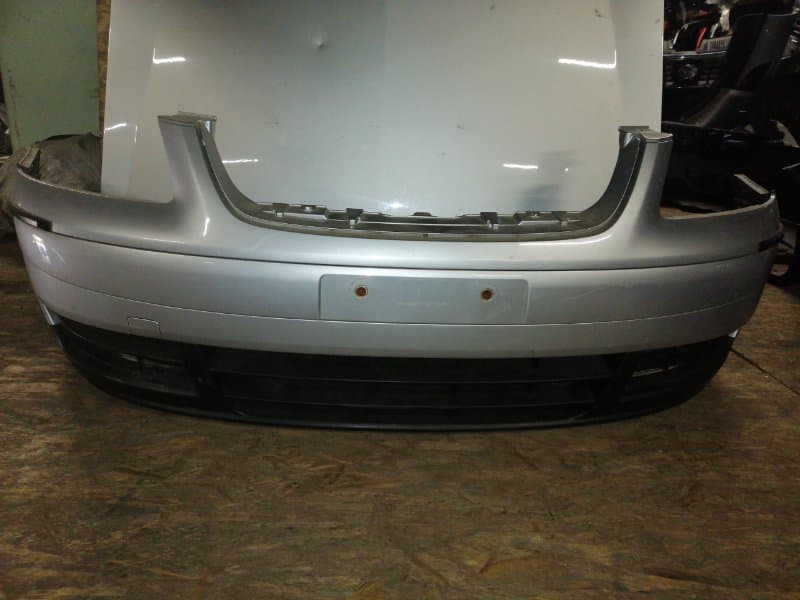 Бампер Volkswagen Touran 1T 2003 перед. (б/у)