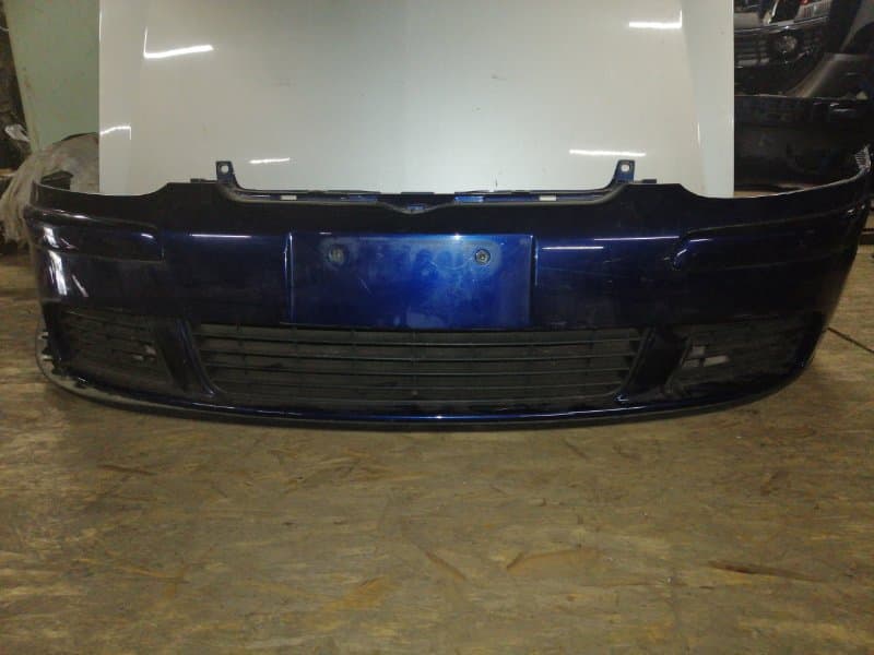 Бампер Volkswagen Golf 1K 1 2003 (б/у)