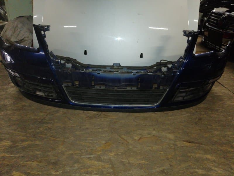 Бампер Volkswagen Passat 3C перед. (б/у)