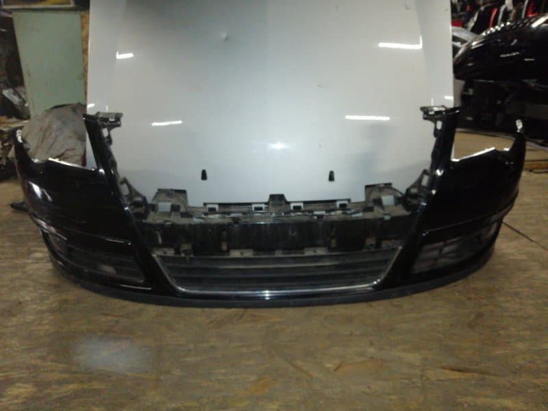 Бампер Volkswagen Passat 3C перед. (б/у)