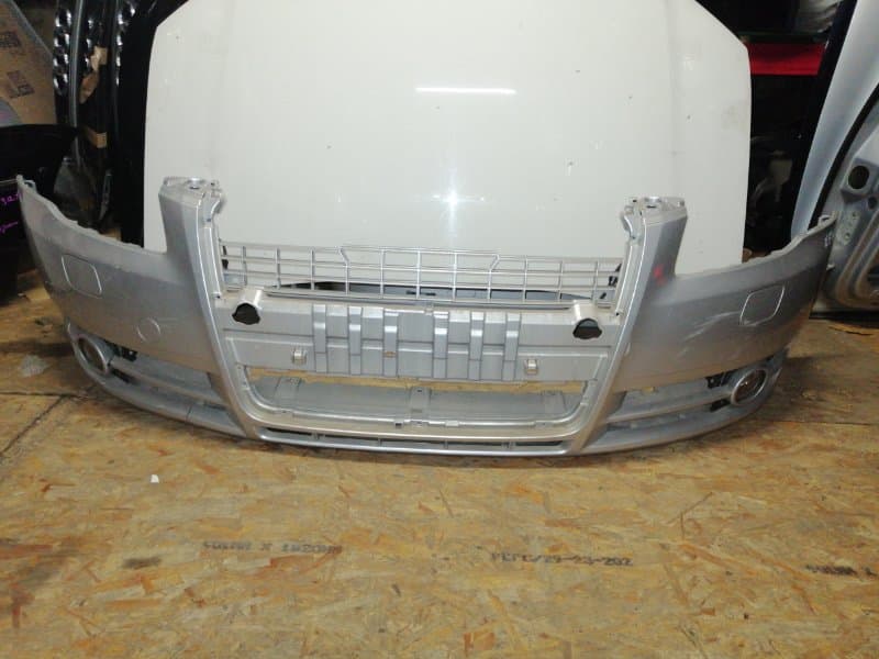 Бампер Audi A4 8E B7 2004 перед. (б/у)