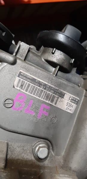 Двигатель Volkswagen Golf 5 BLF 2006 (б/у)