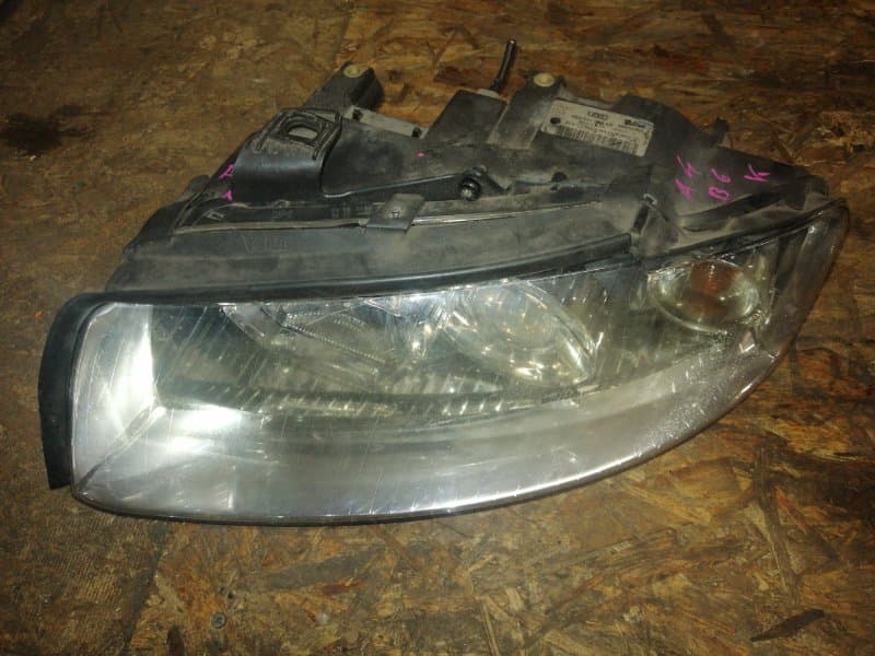 Фара ксенон Audi A4 8E B6 2001 перед. лев. (б/у)