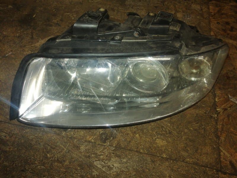 Фара ксенон Audi A4 8E B6 2001 перед. лев. (б/у)