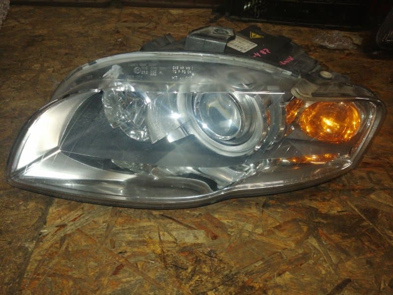 Фара Audi A4 8E B7 2004 перед. лев. (б/у)