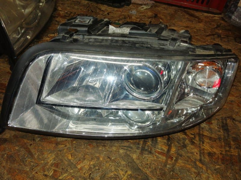 Фара Audi A6 C5 перед. лев. (б/у)