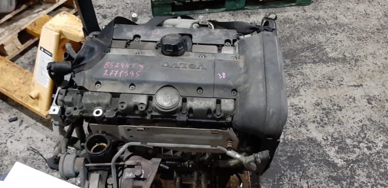 Двигатель Volvo XC70 SW B5244T3 2003 (б/у)