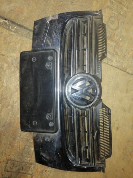 Решетка радиатора Volkswagen Jetta 1K 2005 (б/у)