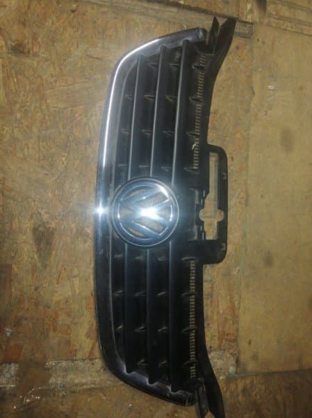 Решетка радиатора Volkswagen Touran 1T 2003 (б/у)