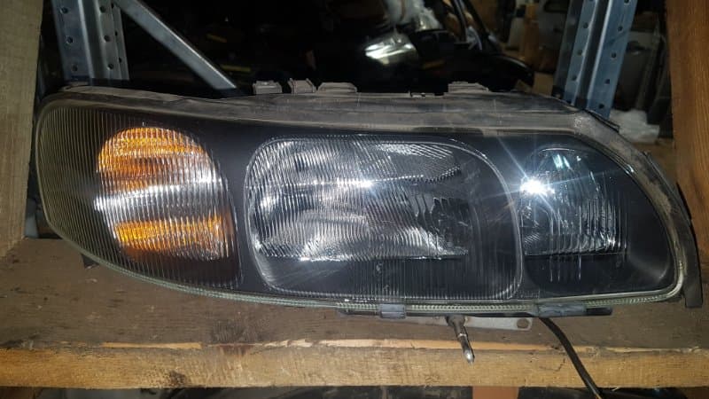 Фара Volvo S60 СЕДАН 2.4 2000 перед. прав. (б/у)