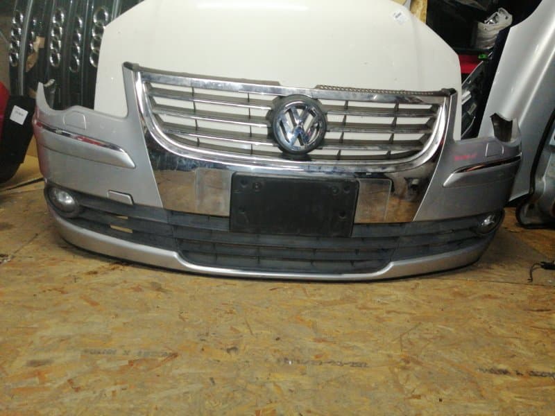Бампер Volkswagen Touran 1T 2006 перед. (б/у)