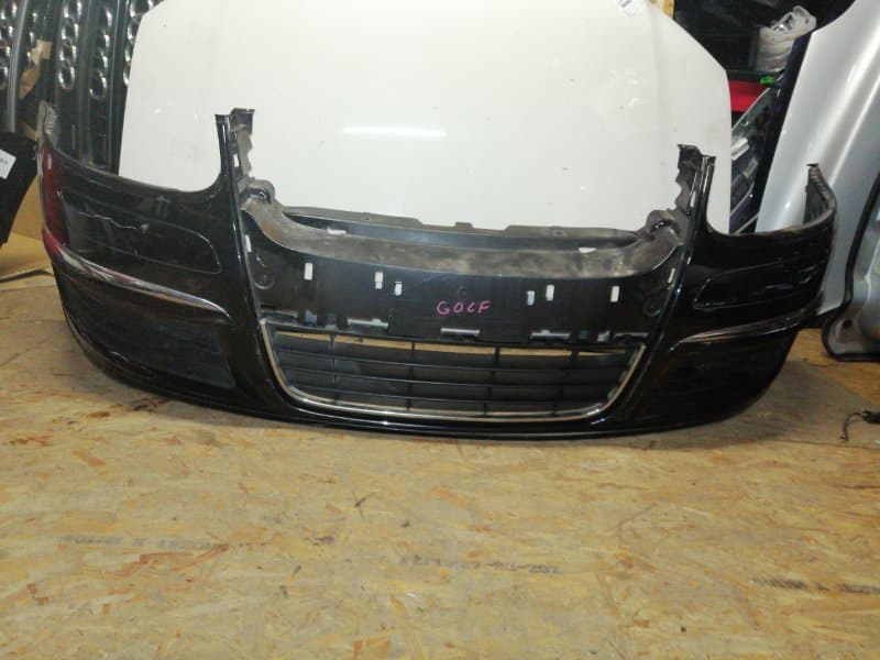 Бампер Volkswagen Jetta 1K 2005 перед. (б/у)