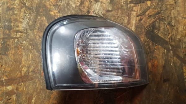 Указатель поворота Volvo s80 СЕДАН B5244S 2001 перед. прав. (б/у)