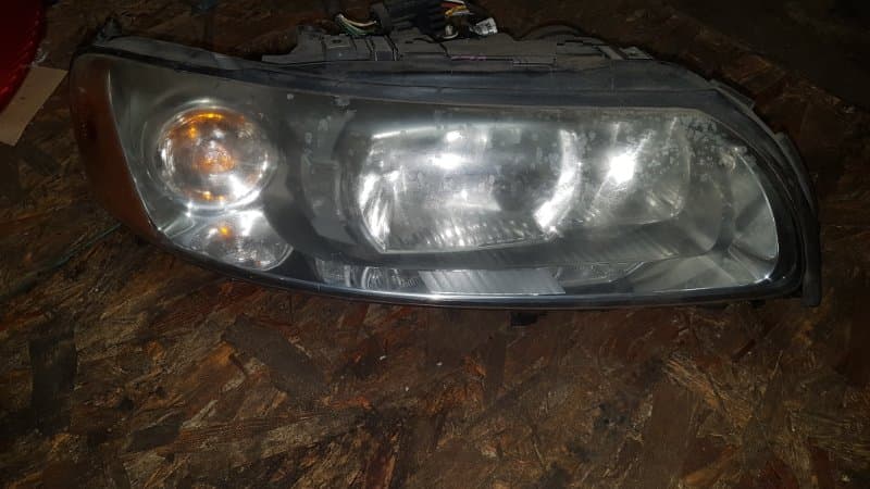 Фара ксенон Volvo XC70 УНИВЕРСАЛ 2.5Т 2006 прав. (б/у)