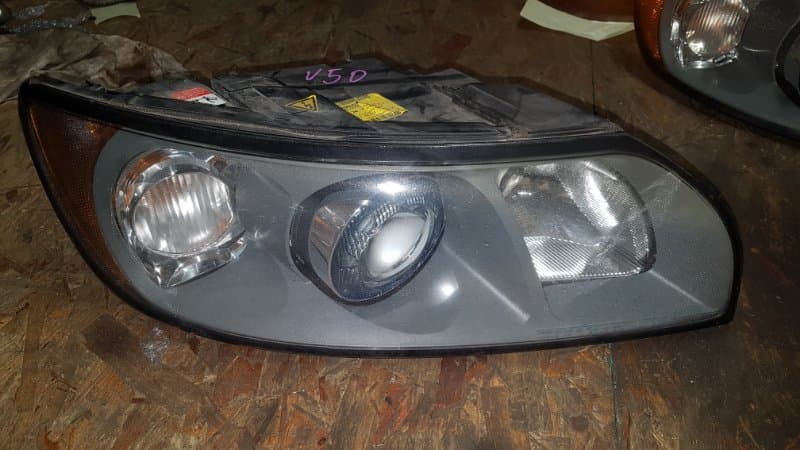 Фара ксенон Volvo S40 СЕДАН B5244S4 2006 прав. (б/у)