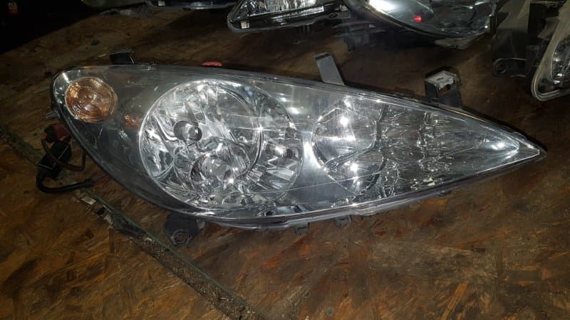 Фара Peugeot 307 ХЕЧБЕК TU5JP 2002 прав. (б/у)