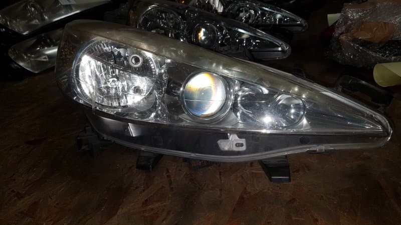 Фара Peugeot 207 ХЭЧБЕК EP6 2008 прав. (б/у)