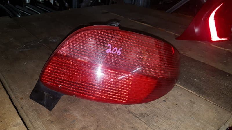 Фонарь Peugeot 206 ХЕЧБЕК TU3JP 2000 задн. прав. (б/у)