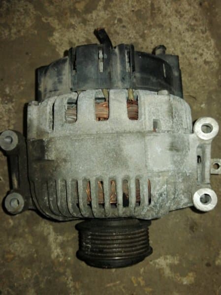 Генератор Audi A6 C6 (б/у)