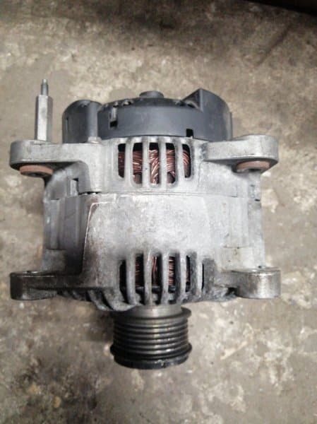 Генератор Volkswagen Passat 3C AXZ (б/у)