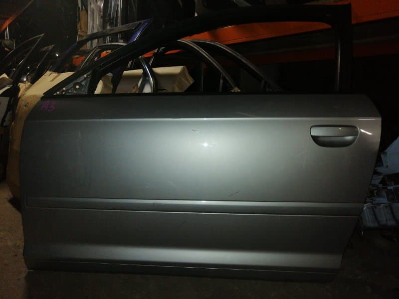 Дверь Audi A3 8P перед. лев. (б/у)