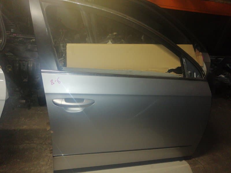 Дверь Volkswagen Passat B6 перед. прав. (б/у)