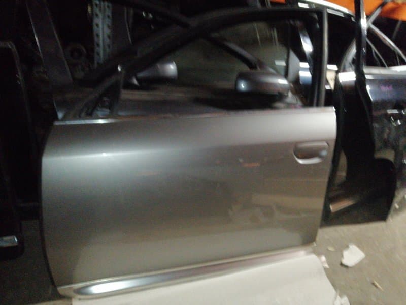 Дверь Audi A6 C5 ALLROAD перед. лев. (б/у)