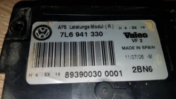 Блок управления адаптивной фары Volkswagen Touareg 7L AZZ 2005 прав. (б/у)