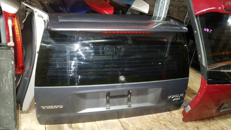 Крышка багажника Volvo V70 УНИВЕРСАЛ 2.4 2004 (б/у)