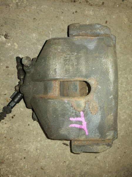 Суппорт Audi TT 8J перед. лев. (б/у)