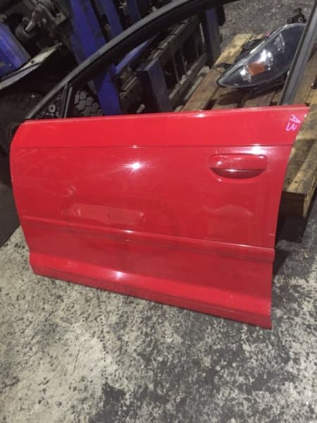 Дверь Audi A3 8P 2004 перед. лев. (б/у)