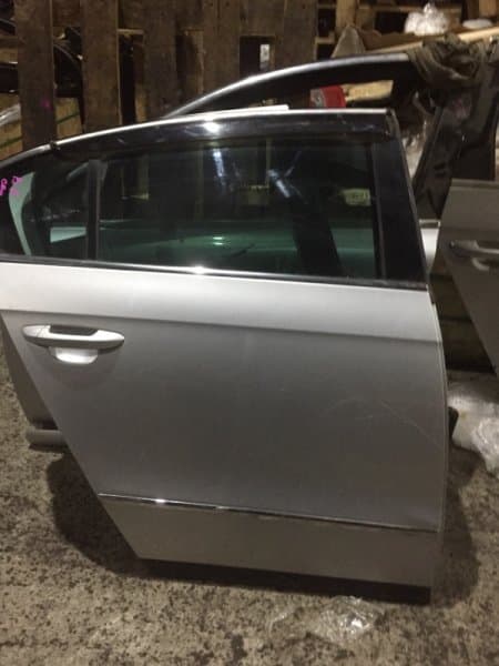 Дверь Volkswagen Passat B6 3C 2006 задн. прав. (б/у)