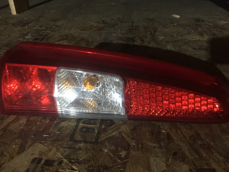 Фонарь VOLVO V70 УНИВЕРСАЛ 2004 задн. лев. (б/у)