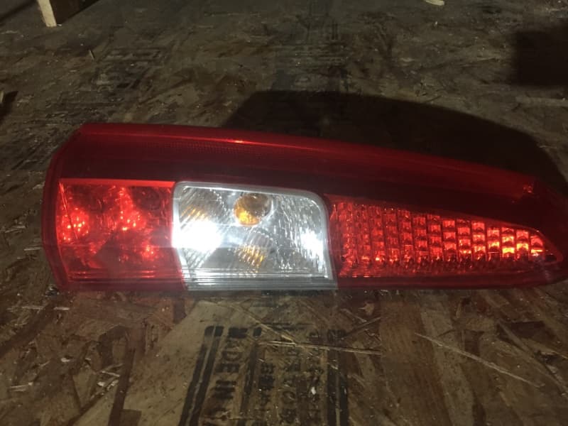 Фонарь VOLVO V70 УНИВЕРСАЛ 2004 задн. лев. (б/у)