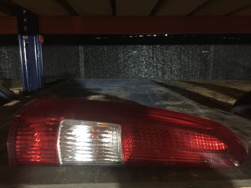 Фонарь VOLVO V70 УНИВЕРСАЛ 2002 задн. лев. (б/у)
