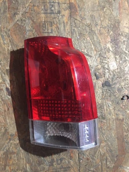 Фонарь VOLVO V70 УНИВЕРСАЛ 2004 задн. прав. (б/у)