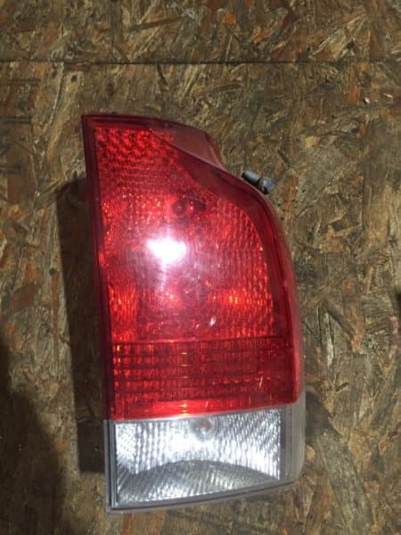 Фонарь VOLVO V70 УНИВЕРСАЛ 2004 задн. прав. (б/у)