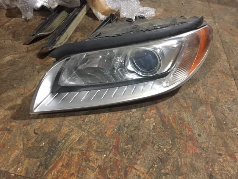 Фара ксенон адаптивный VOLVO S80 2009 перед. лев. (б/у)