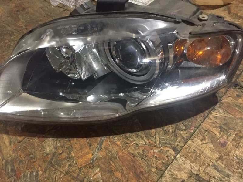 Фара ксенон AUDI A4 8E B7 2004 перед. лев. (б/у)